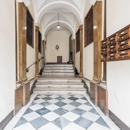 Apartment Cozy Wooden Apt In Piazza Navona *
