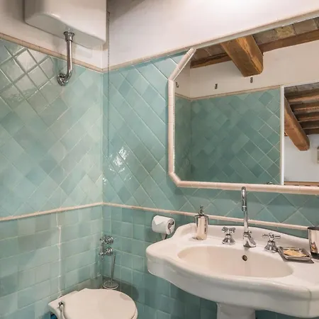 Cozy Wooden Apt In Piazza Navona * Rome