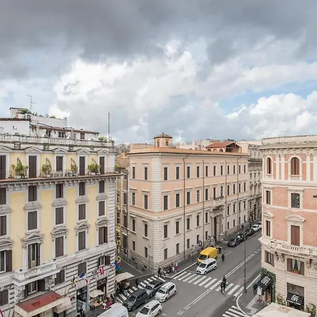 Apartment Cozy Wooden Apt In Piazza Navona *